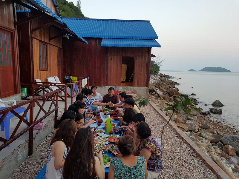 Địa chỉ homestay Phong Vũ Nam Du tại: Tổ 1 An Cư, An Sơn, Kiên Hải, Kiên Giang.