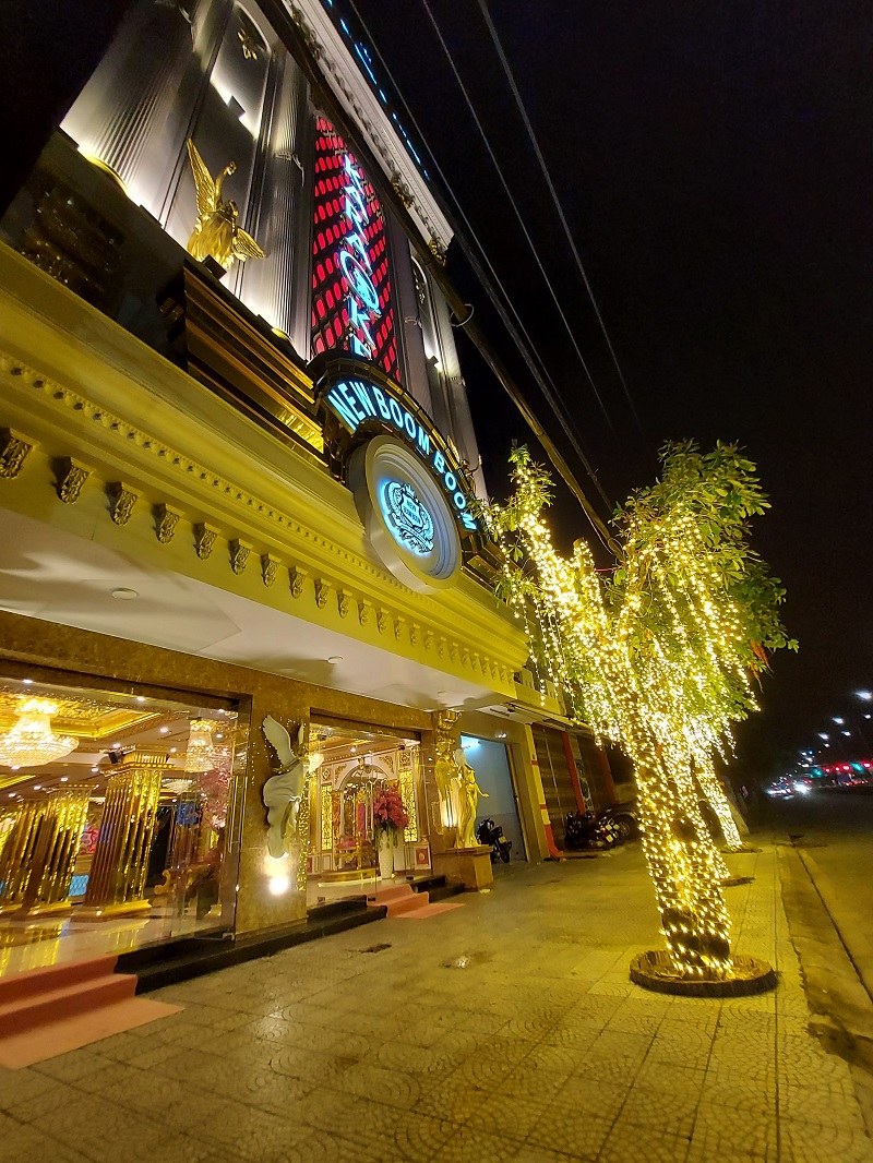 Không gian karaoke Bombom Đà Nẵng.