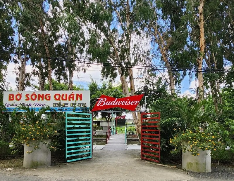 Bờ Sông Quán.