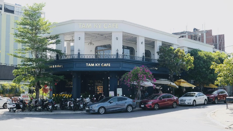 Cafe Tam Kỳ Bus Hùng Vương