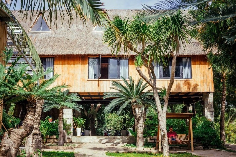 Đảo Hoa Vàng Homestay & Camp